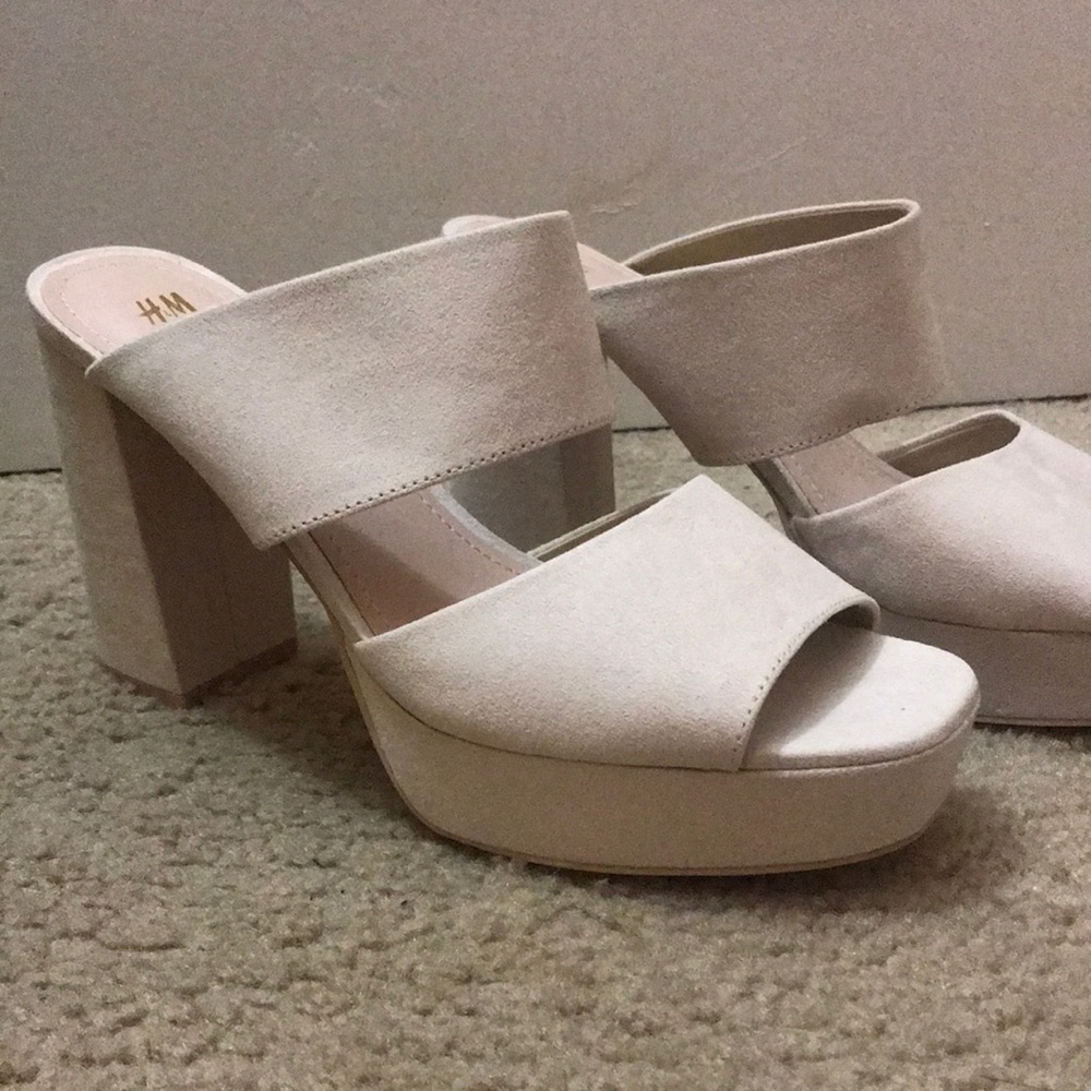 New H&M never used heeled shoes!